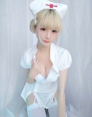 老师办公室狂肉校花h寝室视频
