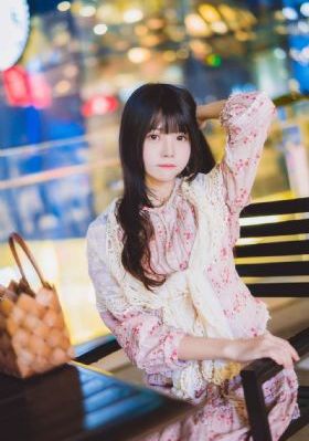 小孩半夜喂姐姐吃萝卜好吗